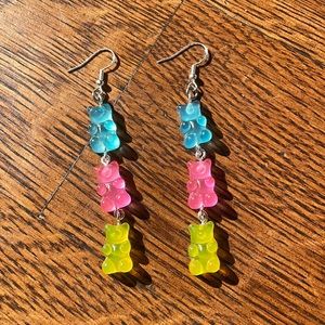 adorable bear earring never used